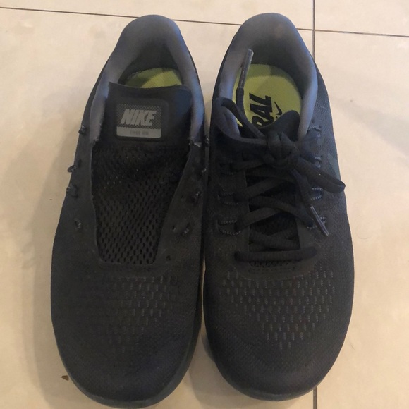 Nike Shoes - Nike sneakers